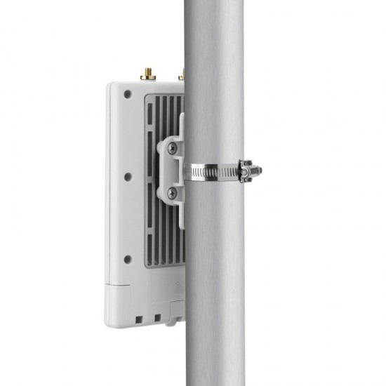 Cambium ePMP 2000 5GHz AP with Intelligent Filtering and Sync (ROW) (EU cord) (C050900A231A) Cambium ePMP 2000 5GHz AP with Intelligent Filtering and Sync (ROW) (EU cord) (C050900A231A)